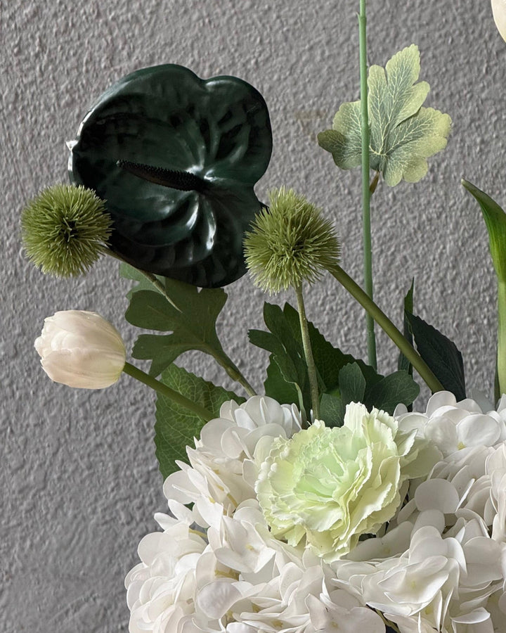 Centerpiece (50cm) - Twenty Three Flowers & Chocolate