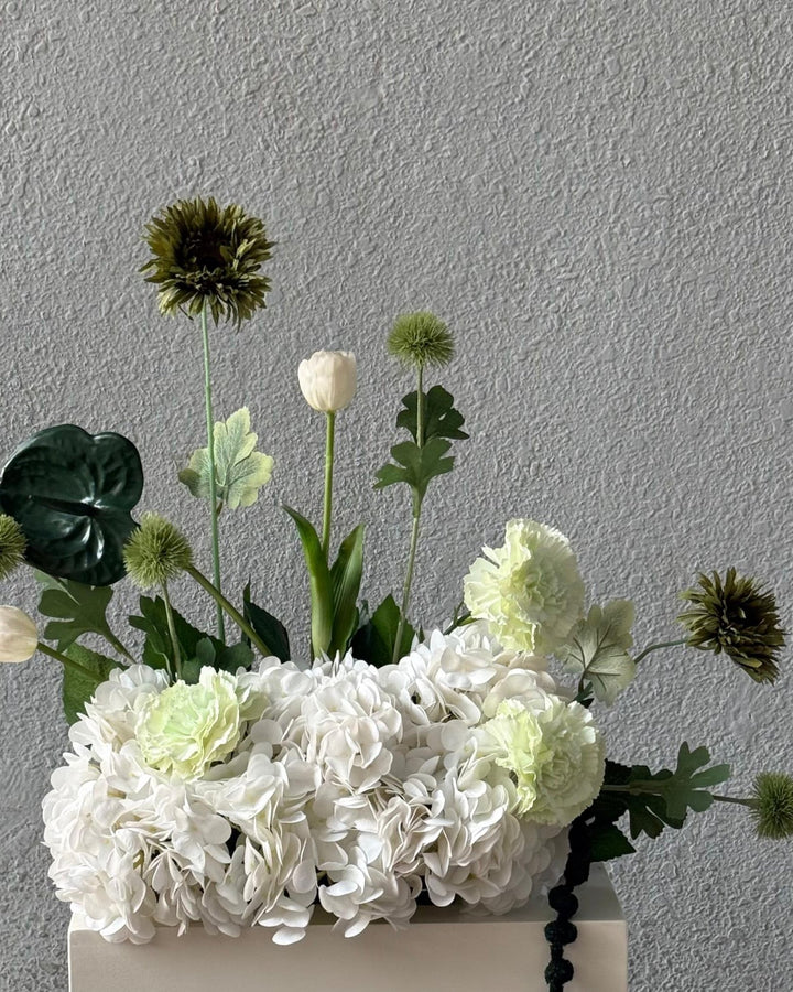 Centerpiece (50cm) - Twenty Three Flowers & Chocolate
