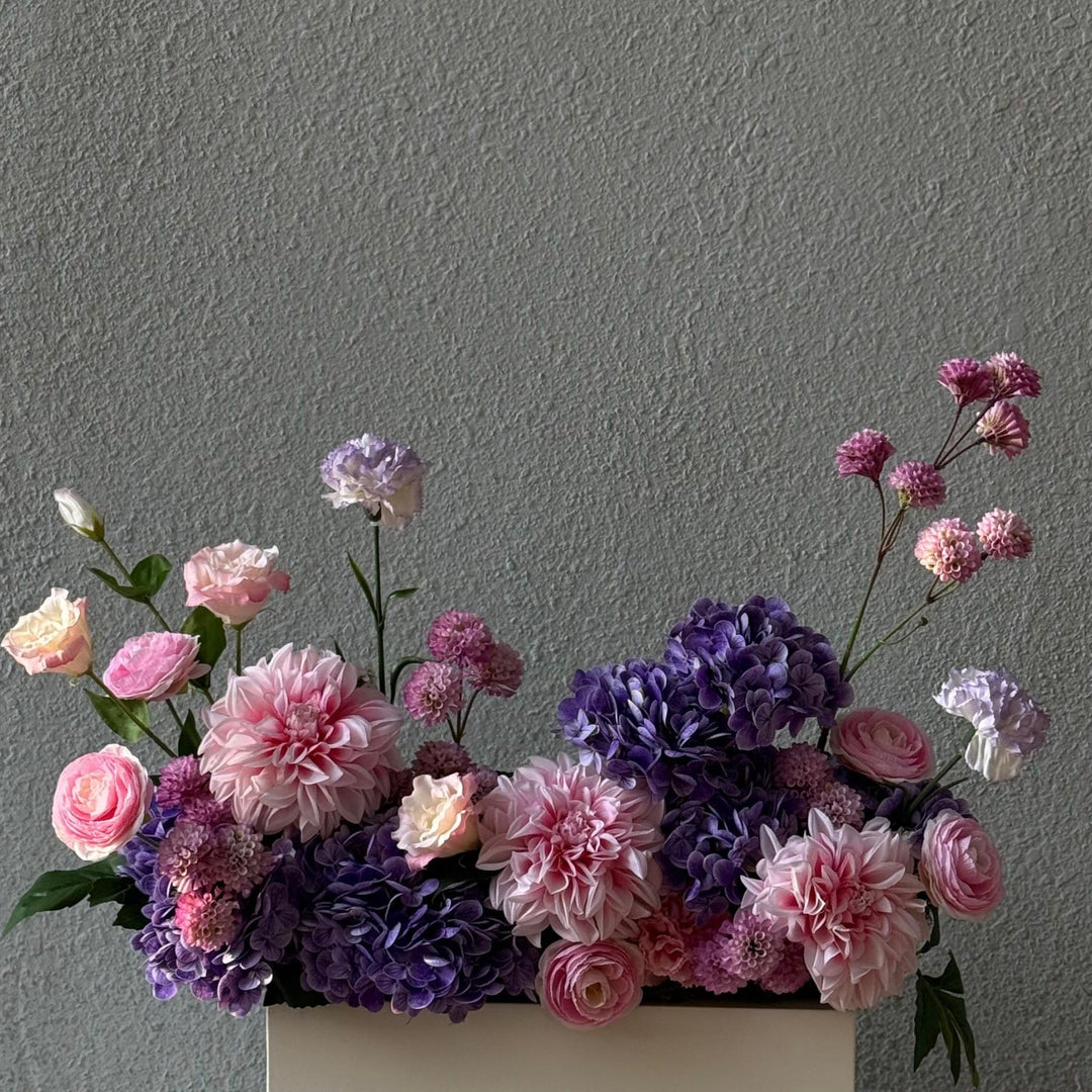 Centerpiece (60cm) - Twenty Three Flowers & Chocolate