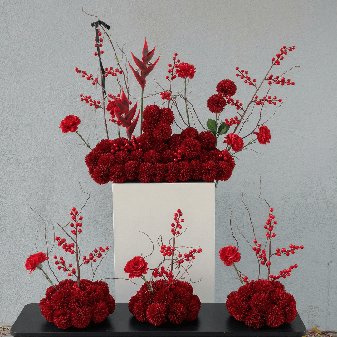 Centerpiece Package - Twenty Three Flowers & Chocolate