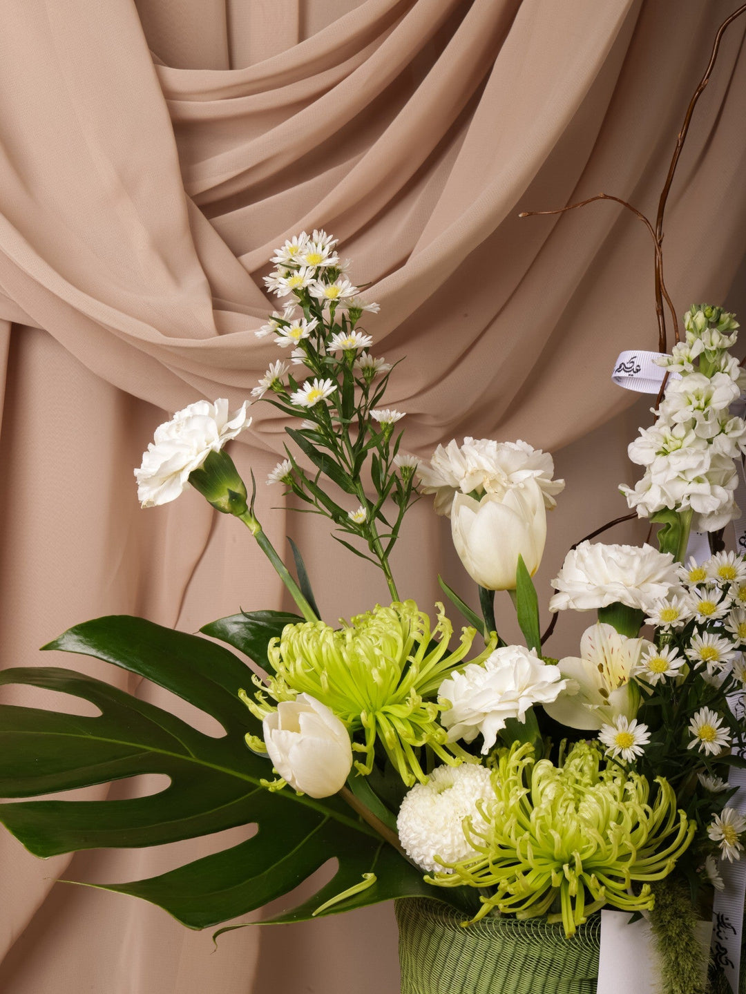 Limo Fresh Vase - Twenty Three Flowers & Chocolate
