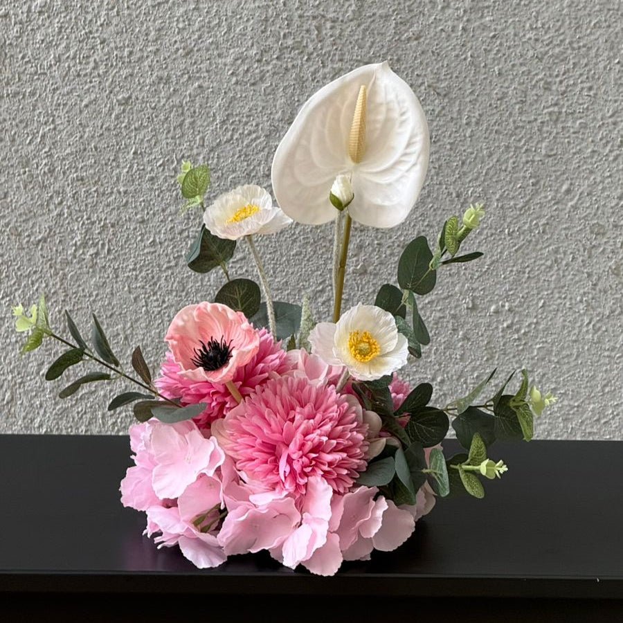 Pink Centerpiece (20cm) - Twenty Three Flowers & Chocolate