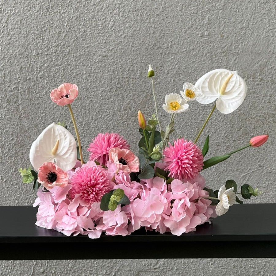 Pink Centerpiece (40cm) - Twenty Three Flowers & Chocolate